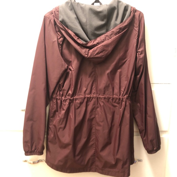 Carhartt maroon / burgundy rain jacket / wind breaker - size XS (0/2) - Picture 5 of 9
